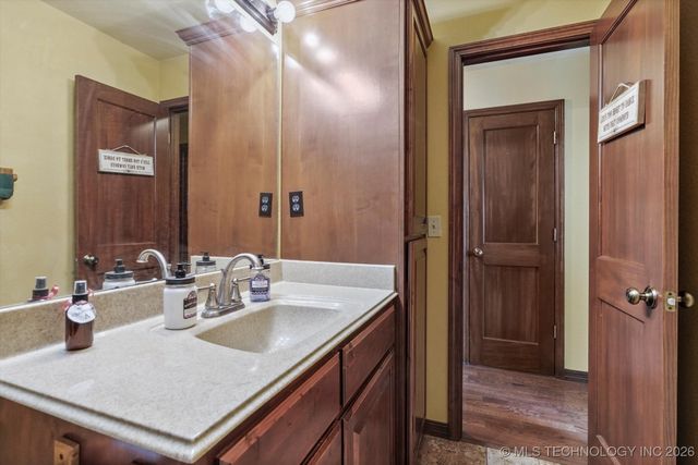 11554 W 181st Street North, Skiatook, OK 74070