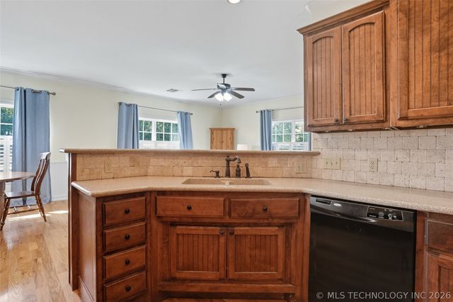 16412 S Irvington Avenue, Bixby, OK 74008