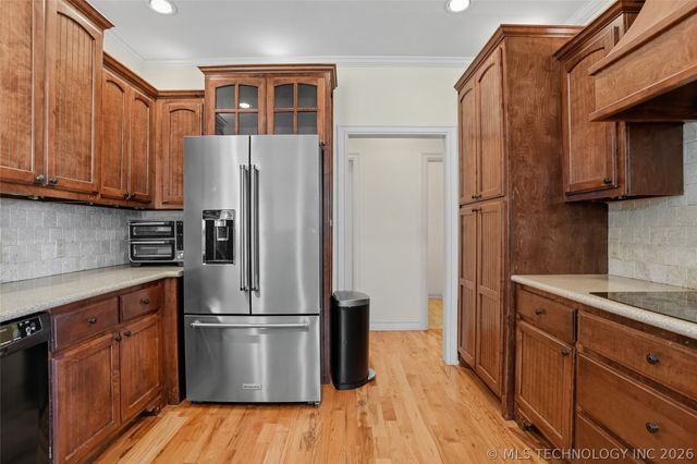 16412 S Irvington Avenue, Bixby, OK 74008