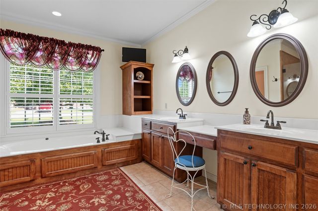 16412 S Irvington Avenue, Bixby, OK 74008