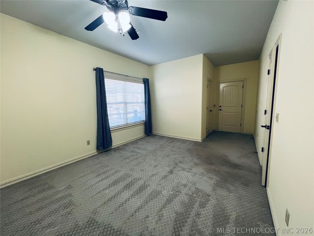 16412 S Irvington Avenue, Bixby, OK 74008