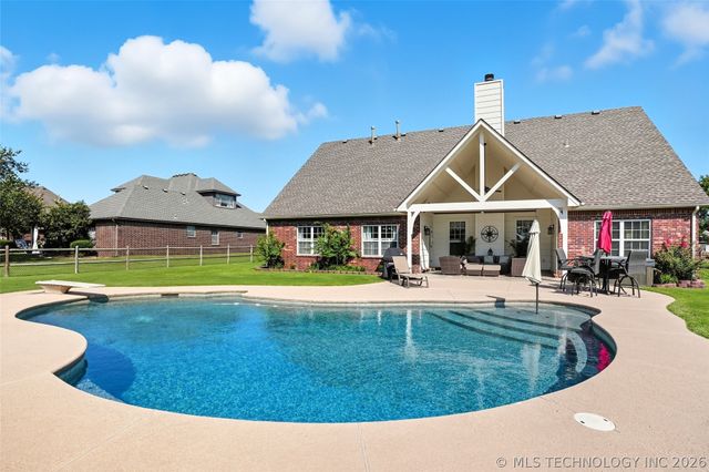 16412 S Irvington Avenue, Bixby, OK 74008