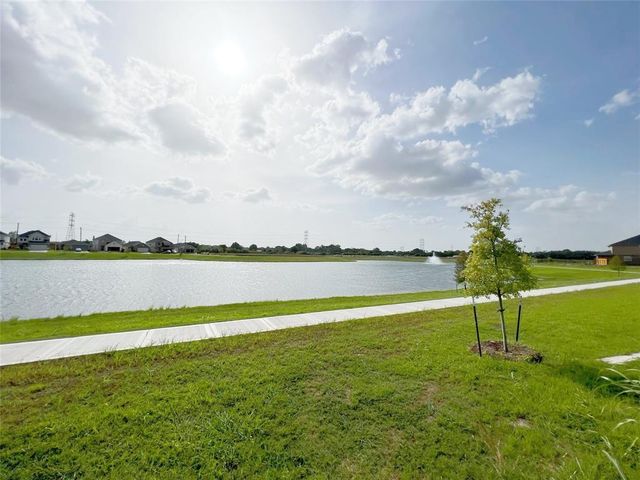 15502 Islandview Lane, Houston, TX 77053
