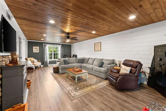 8834 Shallow Creek Trail, Clermont, GA 30527