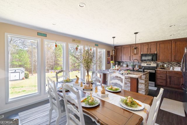 346 Gum Creek Rd, Roopville, GA 30170