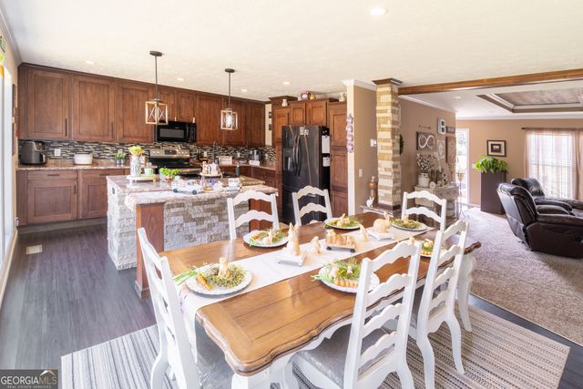 346 Gum Creek Rd, Roopville, GA 30170