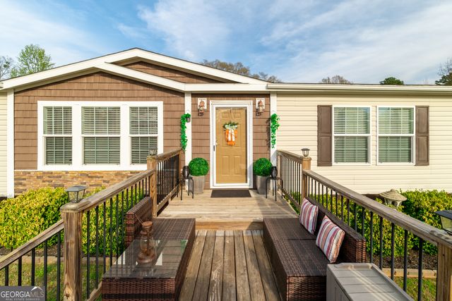 346 Gum Creek Rd, Roopville, GA 30170