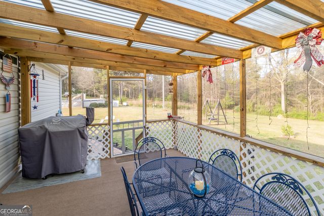 346 Gum Creek Rd, Roopville, GA 30170