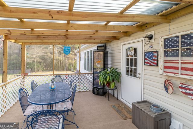 346 Gum Creek Rd, Roopville, GA 30170