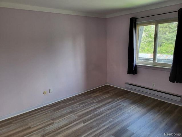 1844 Colonial Village Way 3, Waterford Charter Township, MI 48328