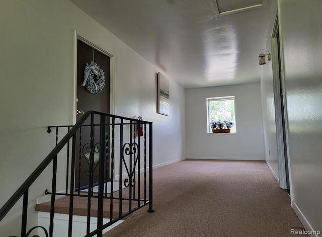 1844 Colonial Village Way 3, Waterford Charter Township, MI 48328