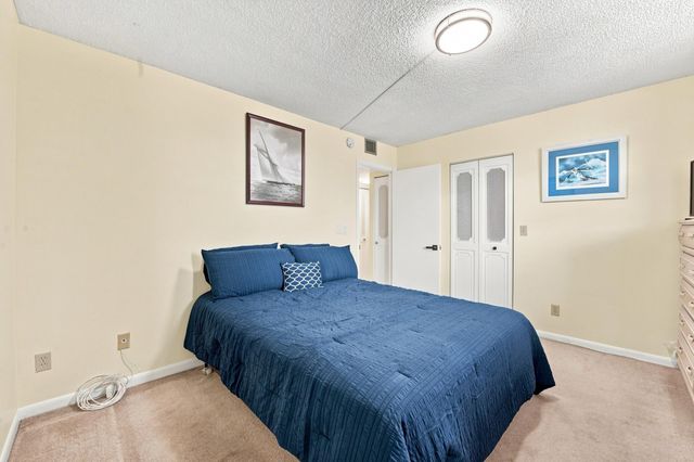 3231 HOLIDAY SPRINGS Boulevard 205, Margate, FL 33063