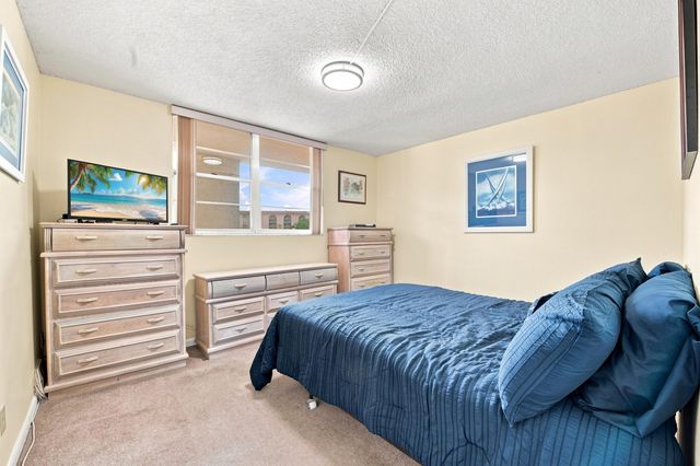3231 HOLIDAY SPRINGS Boulevard 205, Margate, FL 33063