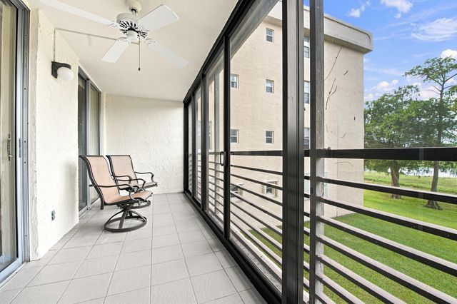 3231 HOLIDAY SPRINGS Boulevard 205, Margate, FL 33063
