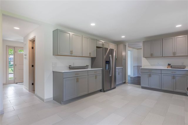 5001 Polen Drive, Kettering, OH 45440