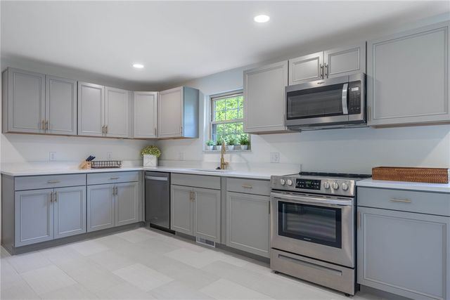 5001 Polen Drive, Kettering, OH 45440