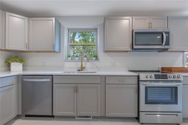 5001 Polen Drive, Kettering, OH 45440