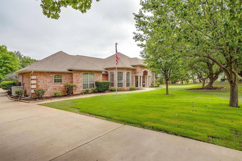1717 Woodridge Court, Aledo, TX 76008