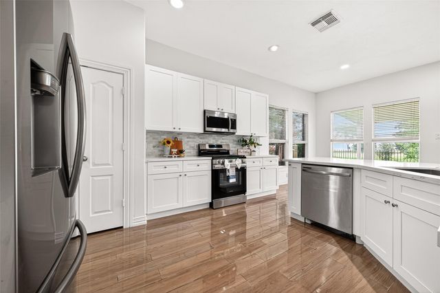7402 Heron Lakes Drive, Houston, TX 77064