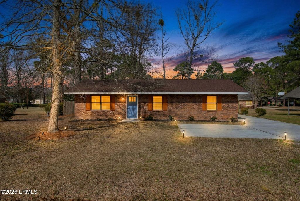 91 Forest Avenue, Ridgeland, SC 29936