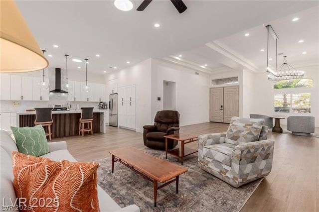 2824 Faiss Drive, Las Vegas, NV 89134