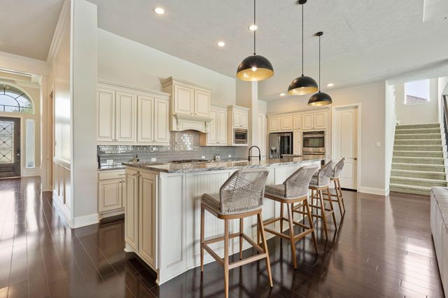 34 Jaden Oaks Place, Tomball, TX 77375