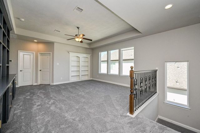 34 Jaden Oaks Place, Tomball, TX 77375