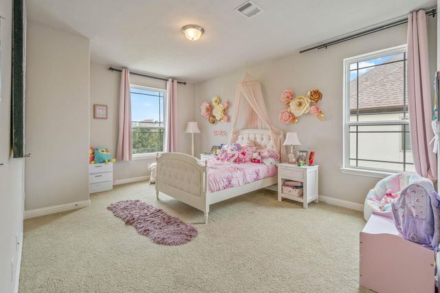 34 Jaden Oaks Place, Tomball, TX 77375