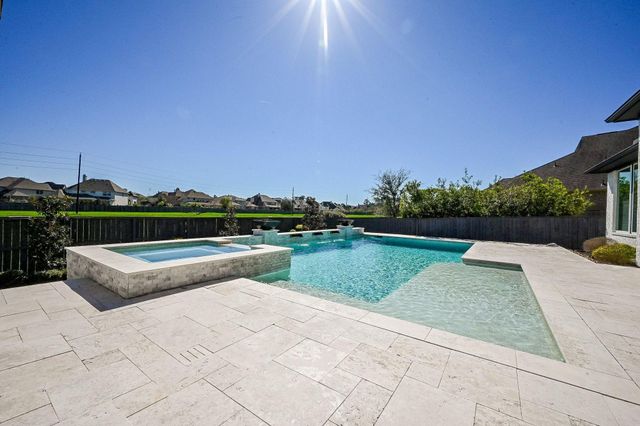 34 Jaden Oaks Place, Tomball, TX 77375