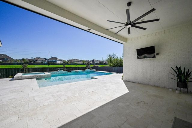 34 Jaden Oaks Place, Tomball, TX 77375