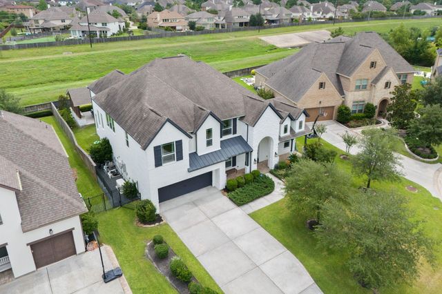 34 Jaden Oaks Place, Tomball, TX 77375