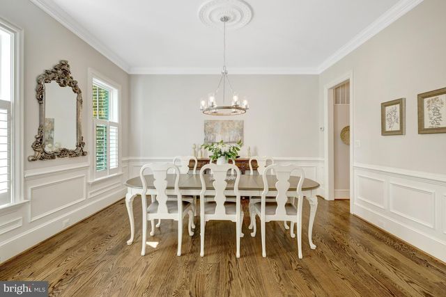 6514 FAIRLAWN DR, Mclean, VA 22101