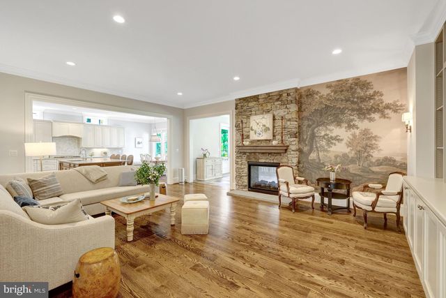 6514 FAIRLAWN DR, Mclean, VA 22101