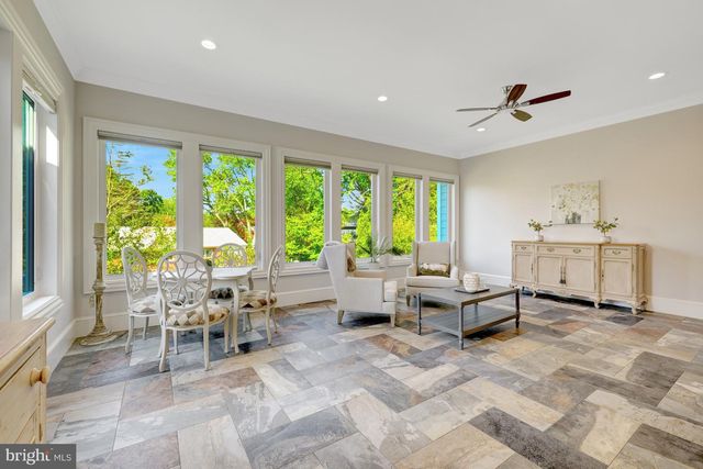 6514 FAIRLAWN DR, Mclean, VA 22101