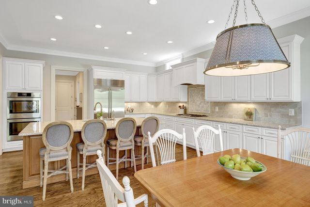 6514 FAIRLAWN DR, Mclean, VA 22101