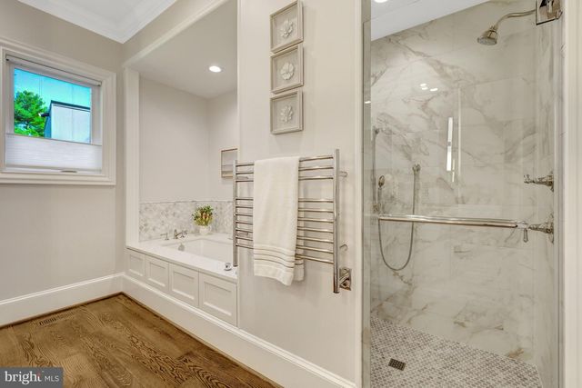 6514 FAIRLAWN DR, Mclean, VA 22101