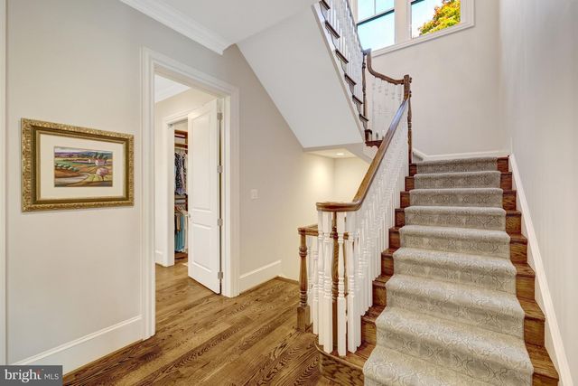 6514 FAIRLAWN DR, Mclean, VA 22101