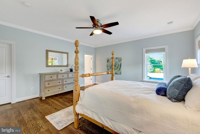 6514 FAIRLAWN DR, Mclean, VA 22101
