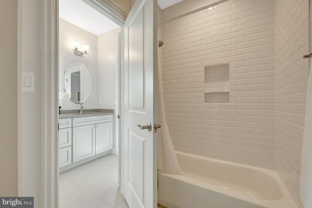 6514 FAIRLAWN DR, Mclean, VA 22101