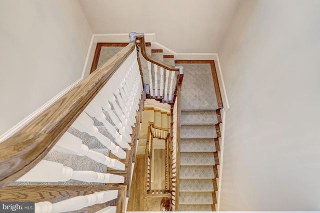 6514 FAIRLAWN DR, Mclean, VA 22101