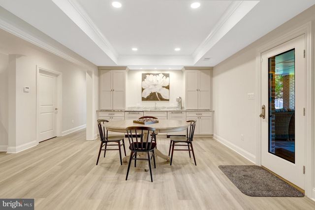 6514 FAIRLAWN DR, Mclean, VA 22101