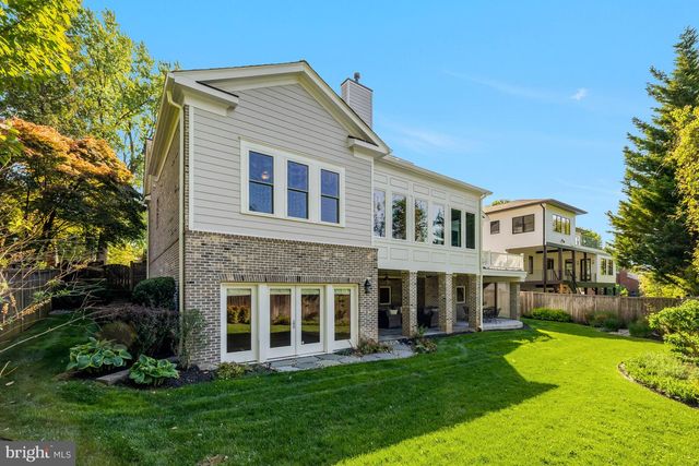 6514 FAIRLAWN DR, Mclean, VA 22101