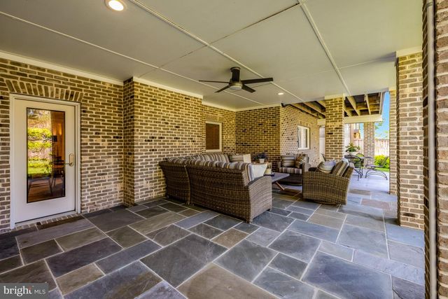 6514 FAIRLAWN DR, Mclean, VA 22101