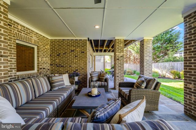 6514 FAIRLAWN DR, Mclean, VA 22101