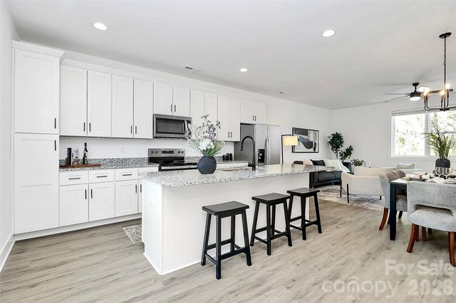 208 Nelson Avenue, Charlotte, NC 28216