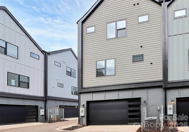 208 Nelson Avenue, Charlotte, NC 28216