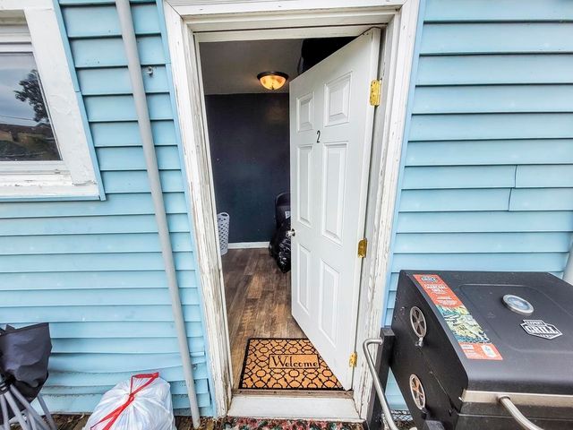 221 North Street, St Louis, MI 48880