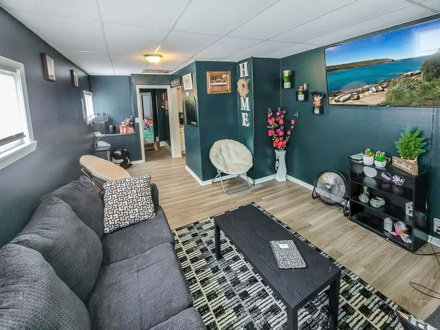 221 North Street, St Louis, MI 48880