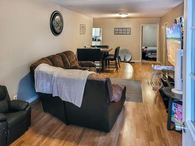 221 North Street, St Louis, MI 48880