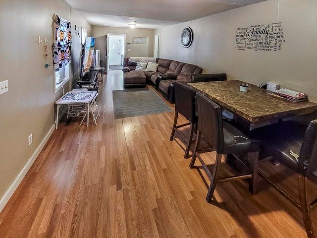 221 North Street, St Louis, MI 48880